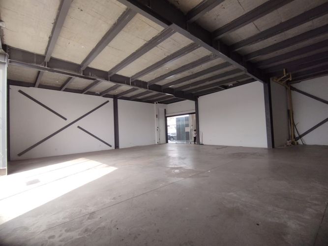 Local en arriendo en La Macarena, Dosquebradas, 265 m² · foto 2 de 5