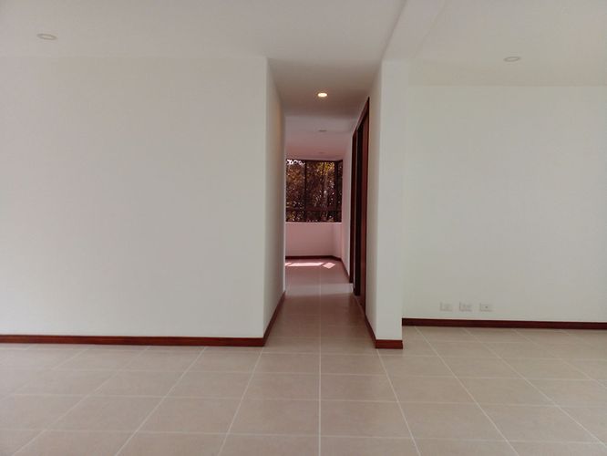 Apartamento de 3 alcobas en arriendo en San Lucas, Medellín, 132 m² · foto 3 de 19