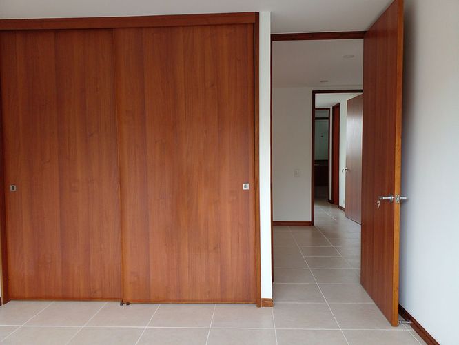 Apartamento de 3 alcobas en arriendo en San Lucas, Medellín, 132 m² · foto 12 de 19