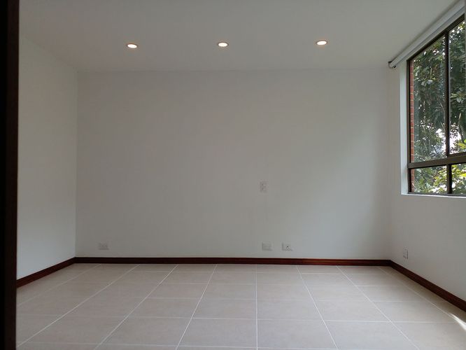 Apartamento de 3 alcobas en arriendo en San Lucas, Medellín, 132 m² · foto 15 de 19