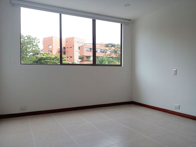 Apartamento de 3 alcobas en arriendo en San Lucas, Medellín, 132 m² · foto 16 de 19