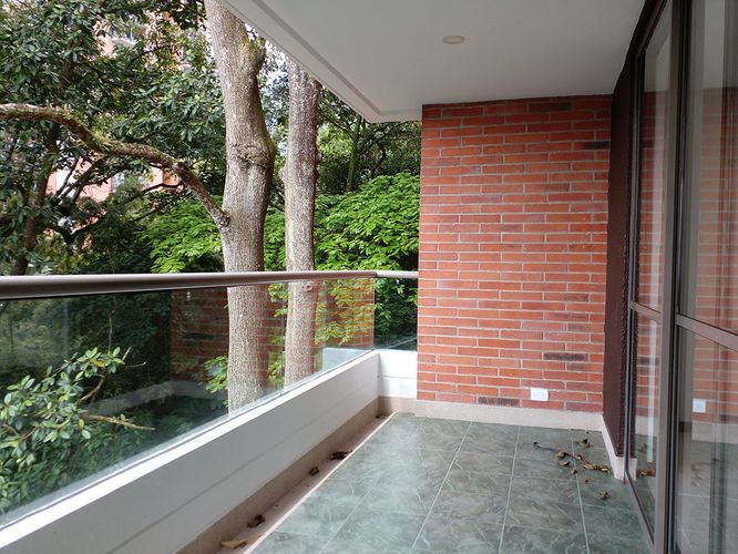 Apartamento de 3 alcobas en arriendo en San Lucas, Medellín, 132 m² · foto 19 de 19