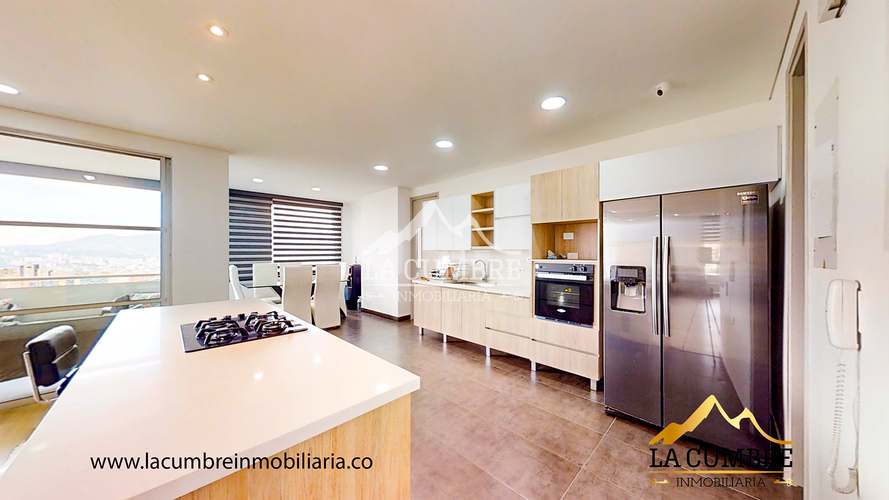 Apartamento de 3 alcobas en arriendo en La Calera, Medellín, 250 m² · foto 4 de 13