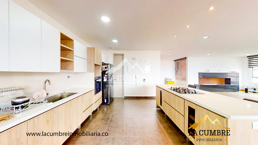 Apartamento de 3 alcobas en arriendo en La Calera, Medellín, 250 m² · foto 6 de 13