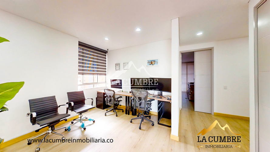 Apartamento de 3 alcobas en arriendo en La Calera, Medellín, 250 m² · foto 10 de 13
