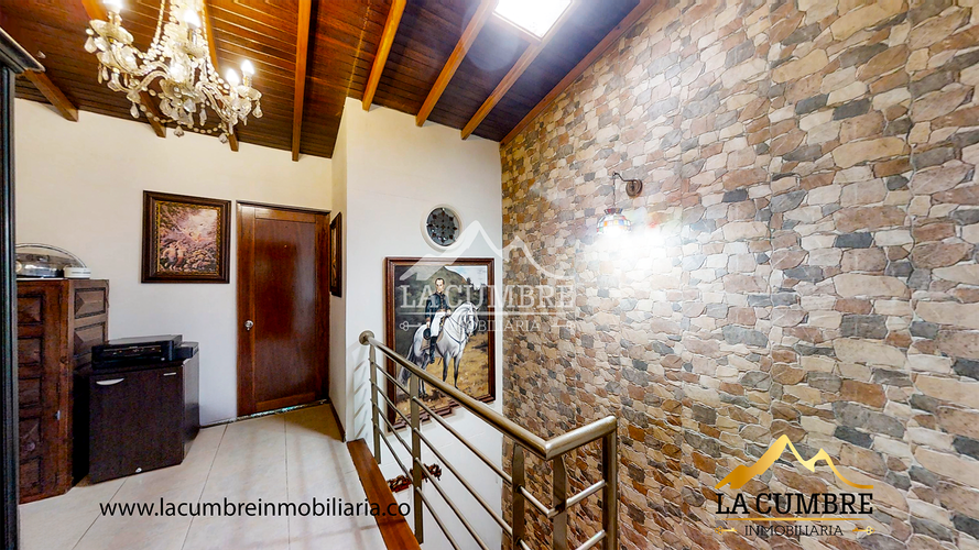 Casa de 3 alcobas en venta en Cumbres, Envigado, 280 m² · foto 5 de 12