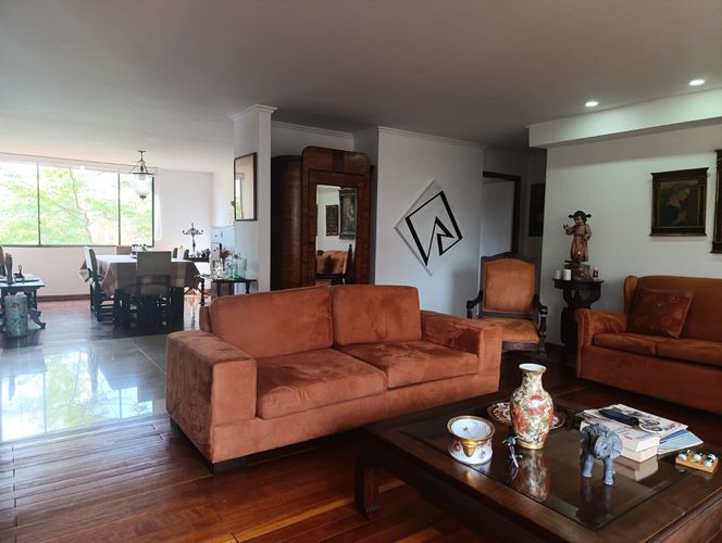Apartamento de 3 alcobas en venta en El Diamante No.2, Medellín, 159 m² · foto 4 de 20