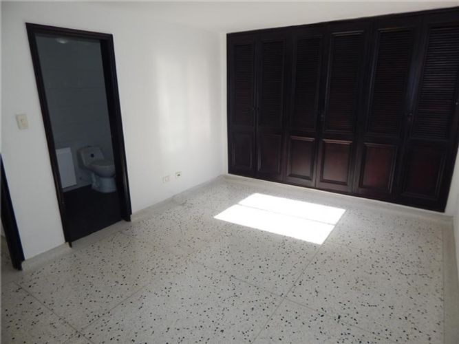 Apartamento de 3 alcobas en venta en Altos De Riomar, Barranquilla, 128 m² · foto 7 de 15