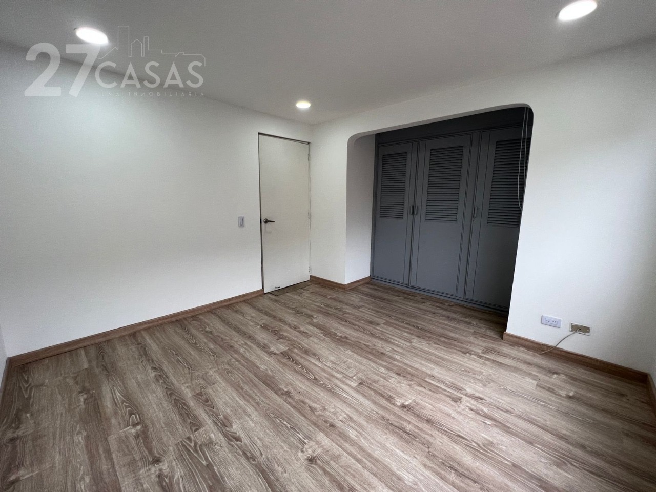 Casa en venta en Villas De Aranjuez, Bogotá · foto 4 de 19