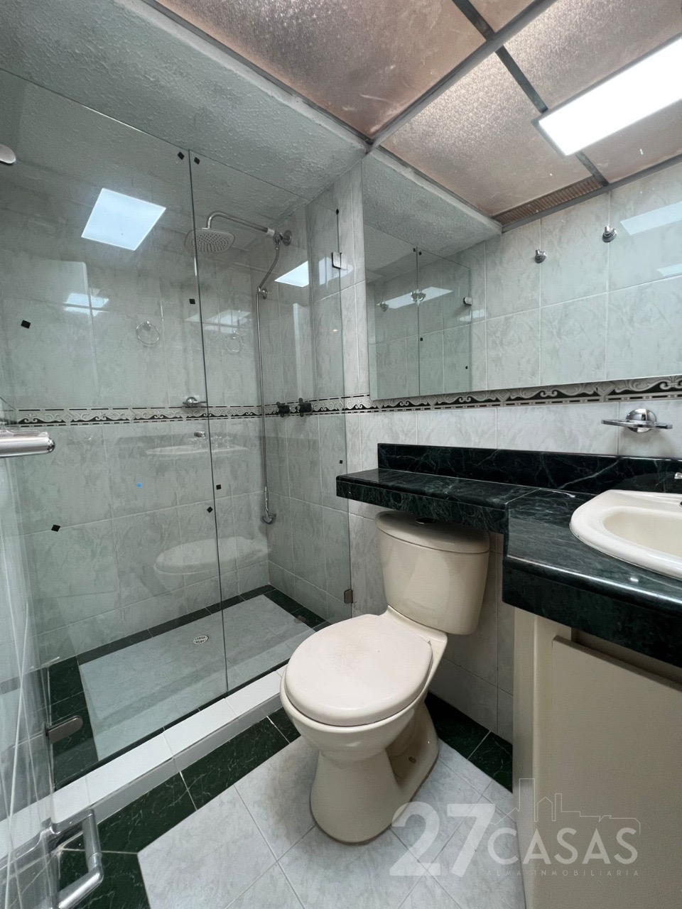 Casa en venta en Villas De Aranjuez, Bogotá · foto 9 de 19
