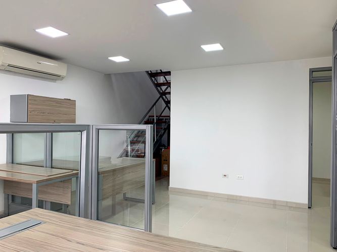 Oficina en arriendo en Villa Carlota, Medellín, 91 m² · foto 6 de 10