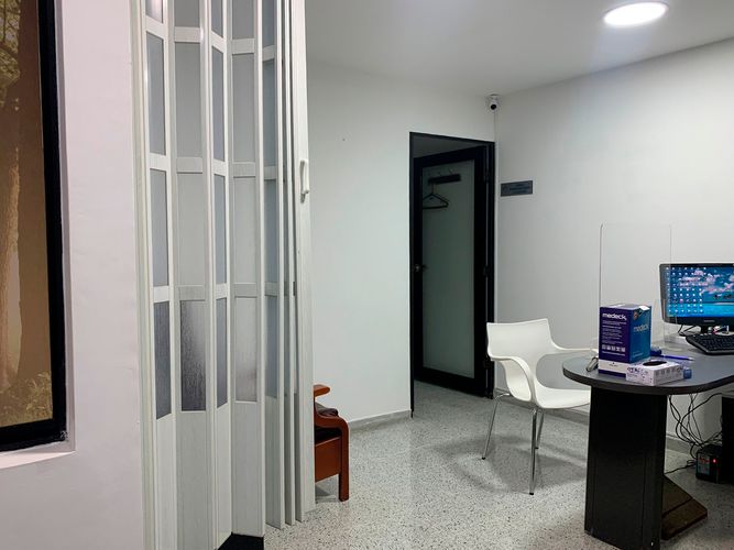 Consultorio en arriendo en Patio Bonito, Medellín, 27 m² · foto 4 de 6