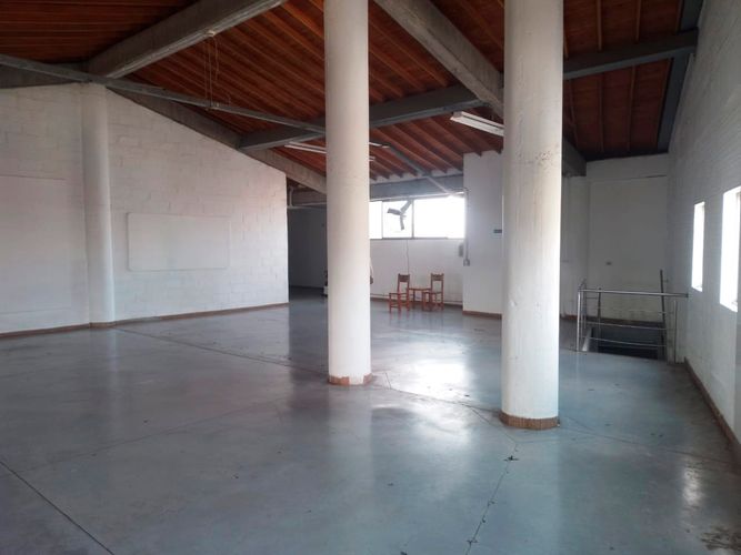 Bodega en arriendo en Tenche, Medellín, 320 m² · foto 3 de 15