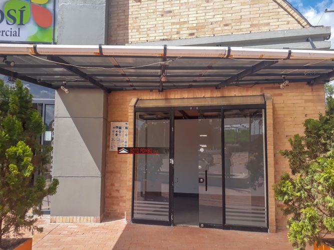 Local en arriendo en Santa Isabel, La Calera, 45 m² · foto 2 de 10