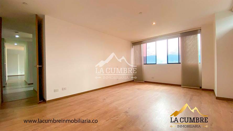 Apartamento de 3 alcobas en arriendo en Loma De Las Brujas, Envigado, 135 m² · foto 8 de 14