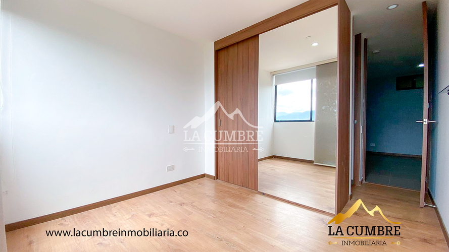 Apartamento de 3 alcobas en arriendo en Loma De Las Brujas, Envigado, 135 m² · foto 12 de 14