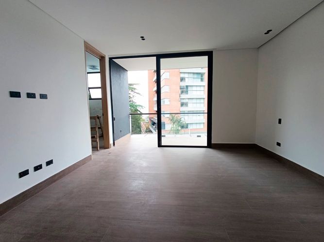 Casa de 4 alcobas en venta en El Tesoro, Medellín, 440 m² · foto 13 de 16