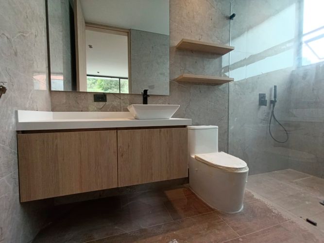 Casa de 4 alcobas en venta en El Tesoro, Medellín, 440 m² · foto 14 de 16