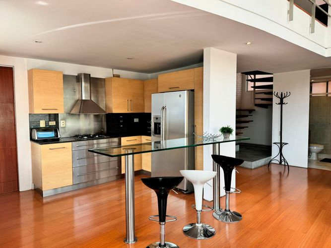 Apartamento de 2 alcobas en arriendo en El Tesoro, Medellín, 120 m² · foto 4 de 15