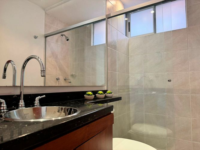 Apartamento de 2 alcobas en arriendo en El Tesoro, Medellín, 120 m² · foto 14 de 15