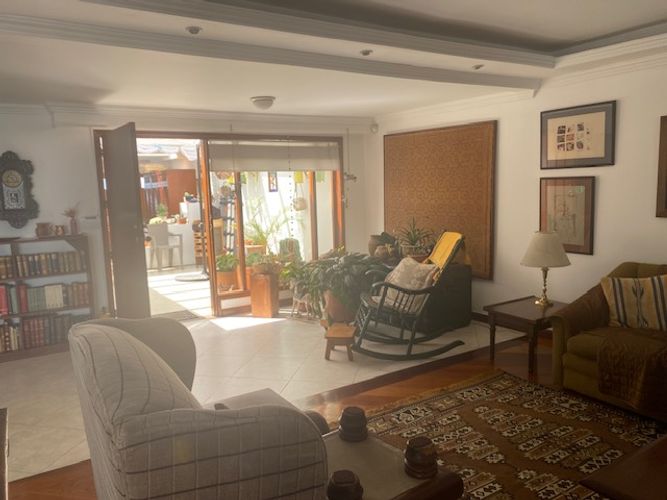 Casa de 4 alcobas en venta en El Batán, Bogotá, 212 m² · foto 7 de 24