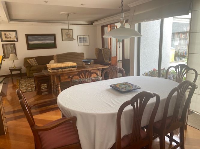 Casa de 4 alcobas en venta en El Batán, Bogotá, 212 m² · foto 4 de 24
