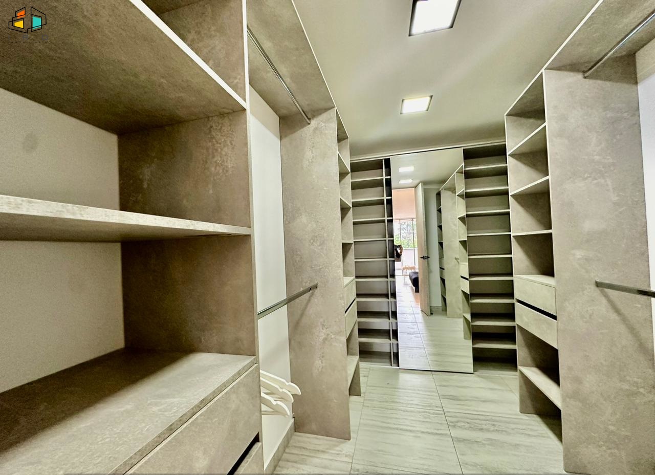 Apartamento en arriendo en Los Balsos, Medellín · foto 18 de 24