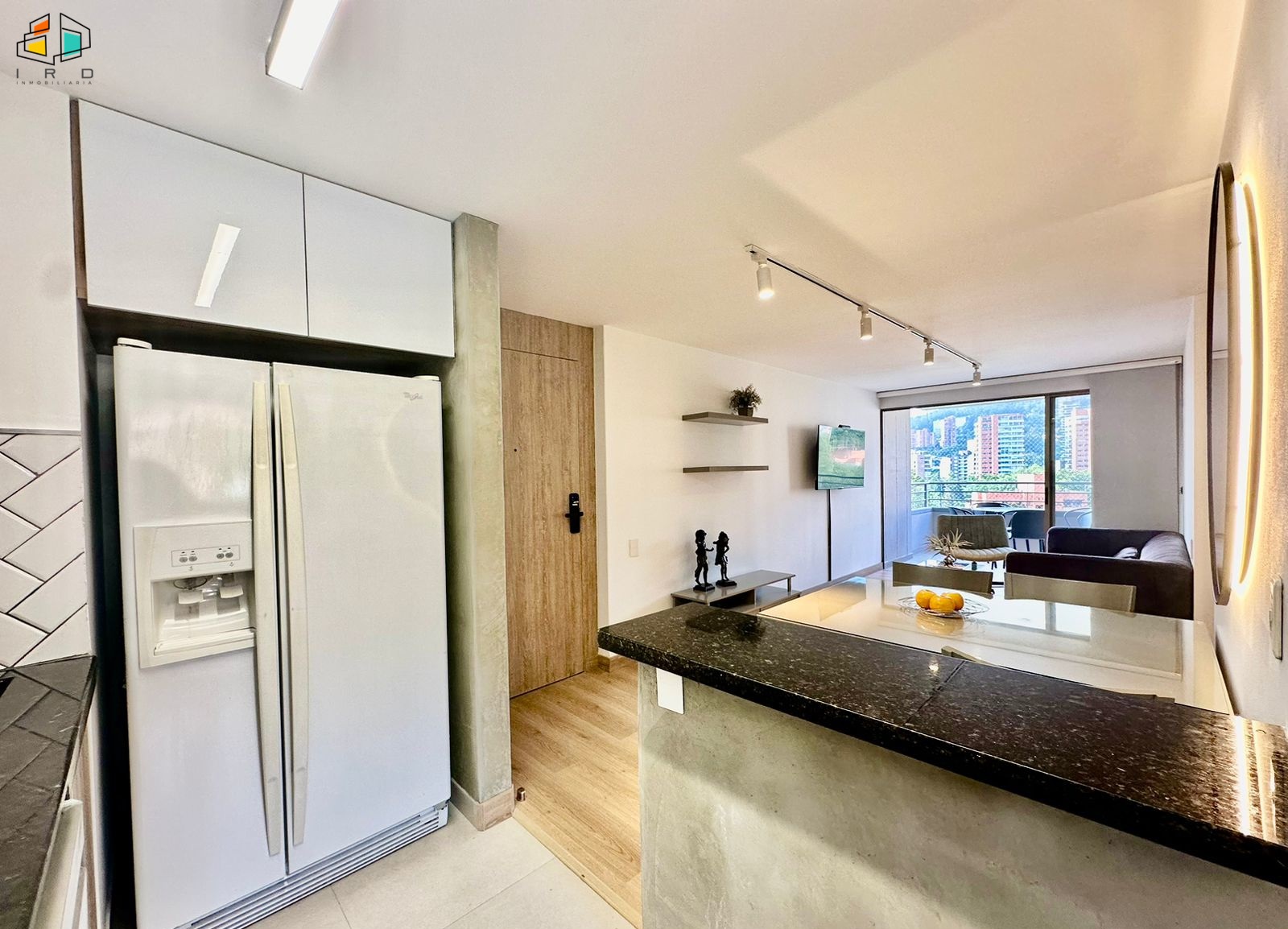 Apartamento en arriendo en El Poblado, Medellín · foto 9 de 24