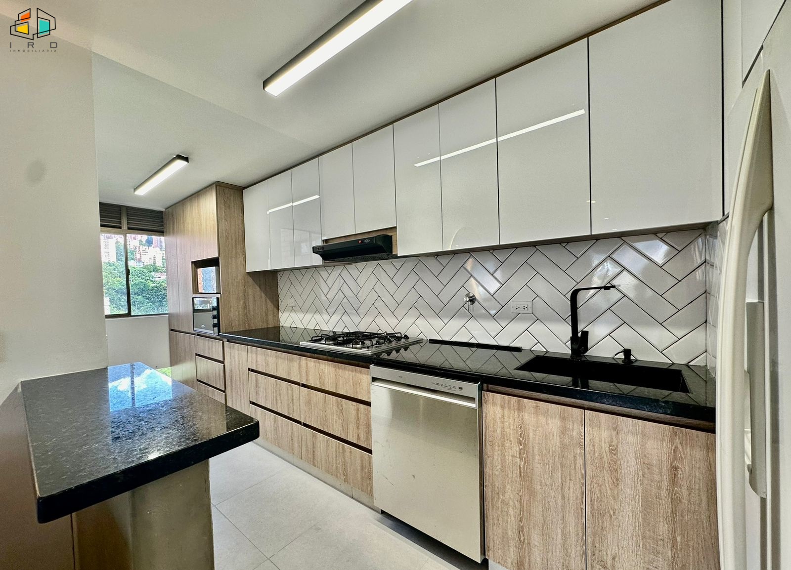 Apartamento en arriendo en El Poblado, Medellín · foto 10 de 24