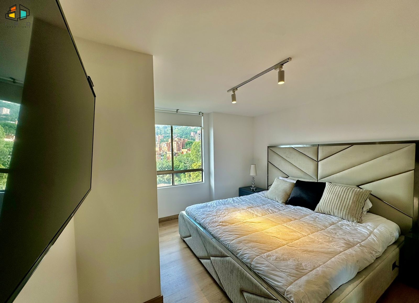 Apartamento en arriendo en El Poblado, Medellín · foto 18 de 24