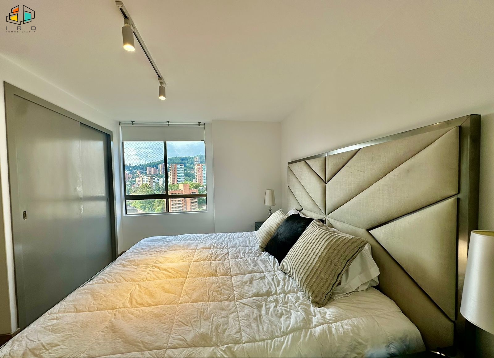 Apartamento en arriendo en El Poblado, Medellín · foto 20 de 24