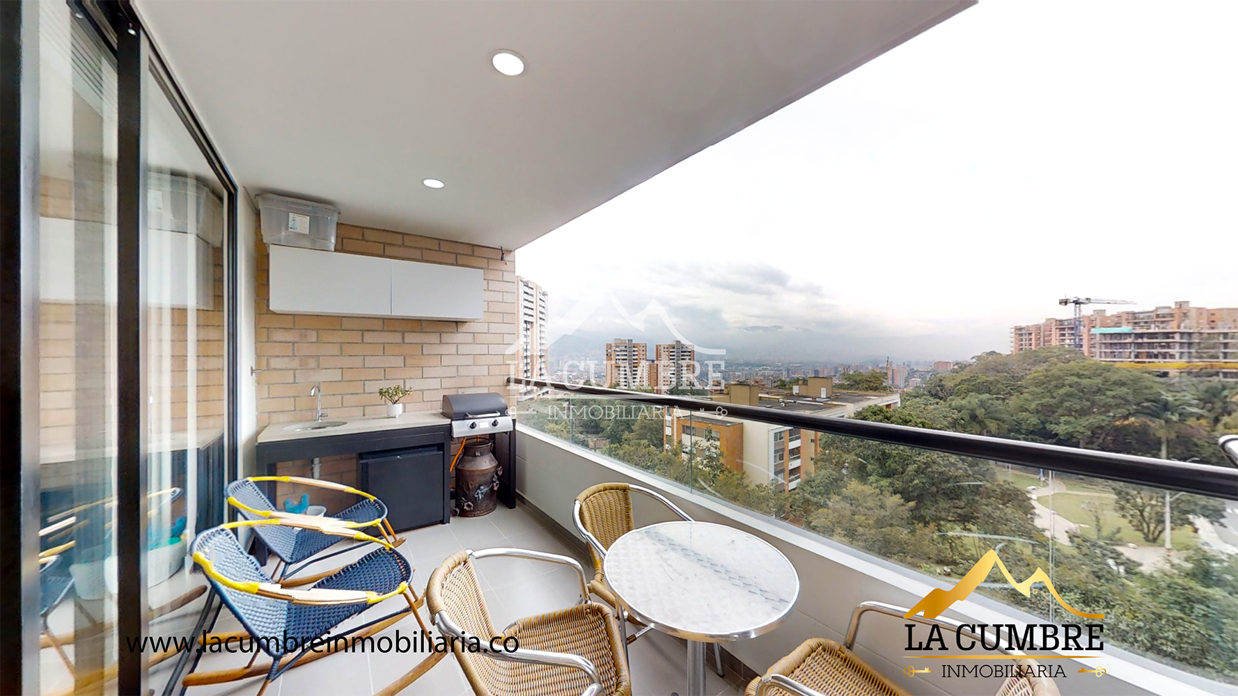 Apartamento en venta en Loma De Las Brujas, Envigado · foto 4 de 12