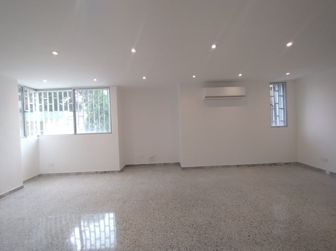 Apartamento de 3 alcobas en venta en El Castillo, Barranquilla, 110 m² · foto 5 de 21