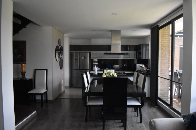 Casa de 5 alcobas en venta en Barandillas, Zipaquirá, 242 m² · foto 6 de 14