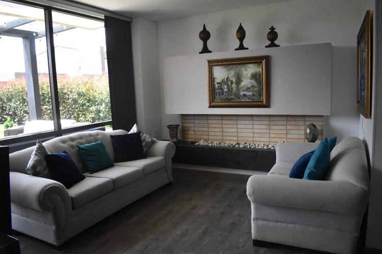 Casa de 5 alcobas en venta en Barandillas, Zipaquirá, 242 m² · foto 8 de 14