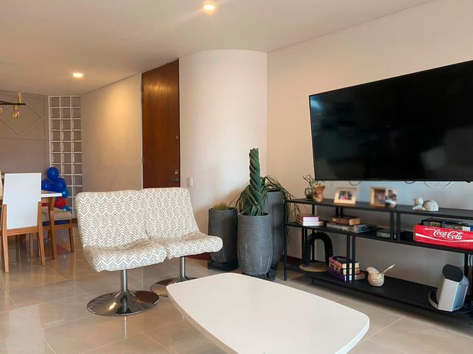 Apartamento de 3 alcobas en arriendo en El Diamante No.2, Medellín, 164 m² · foto 7 de 19