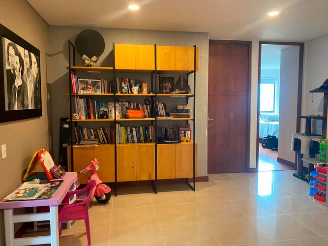 Apartamento de 3 alcobas en arriendo en El Diamante No.2, Medellín, 164 m² · foto 11 de 19