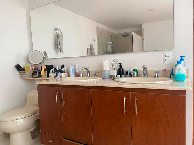 Apartamento de 3 alcobas en arriendo en El Diamante No.2, Medellín, 164 m² · foto 13 de 19