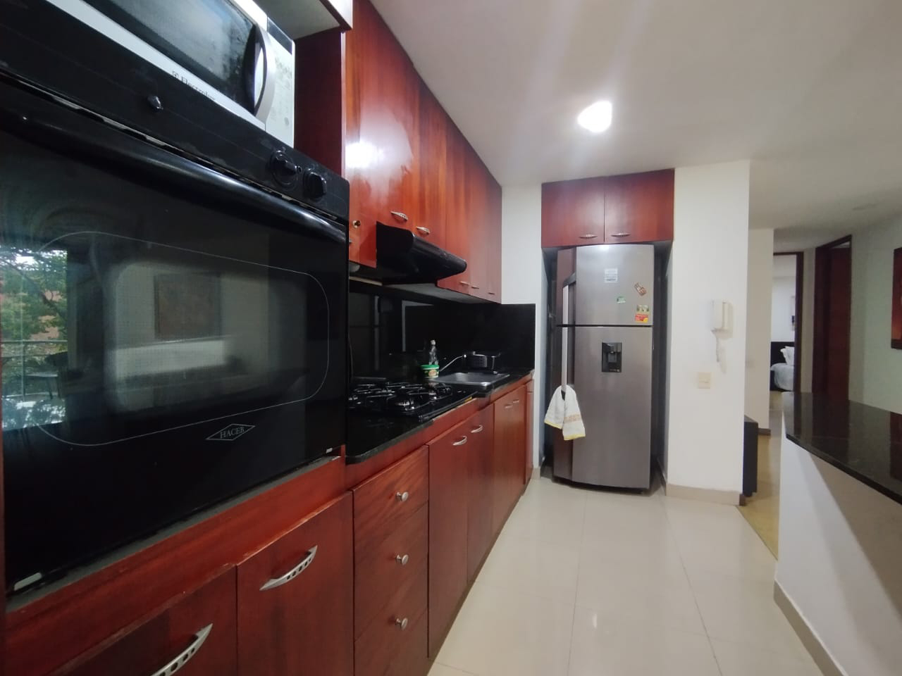 Apartamento en arriendo en Lalinde, Medellín · foto 2 de 15