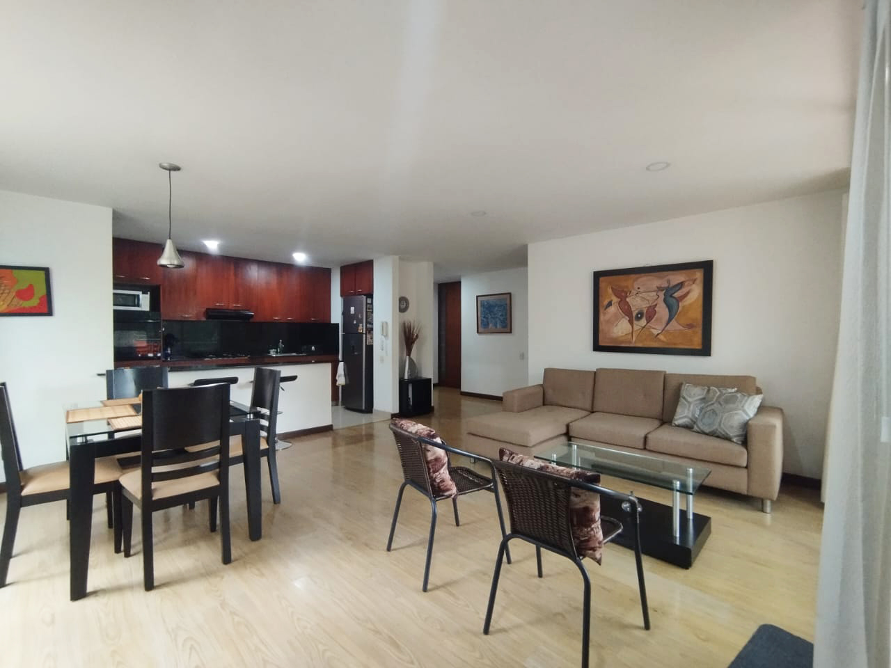 Apartamento en arriendo en Lalinde, Medellín · foto 4 de 15