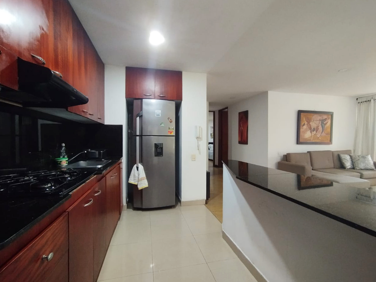 Apartamento en arriendo en Lalinde, Medellín · foto 6 de 15