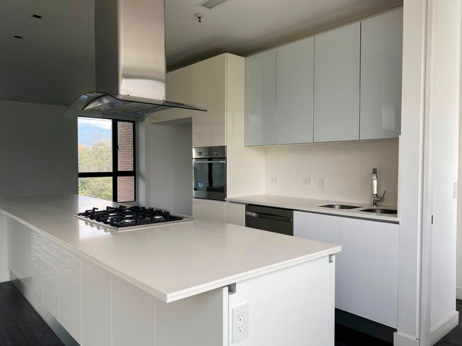 Apartamento en arriendo en Los Balsos, Medellín · foto 2 de 18