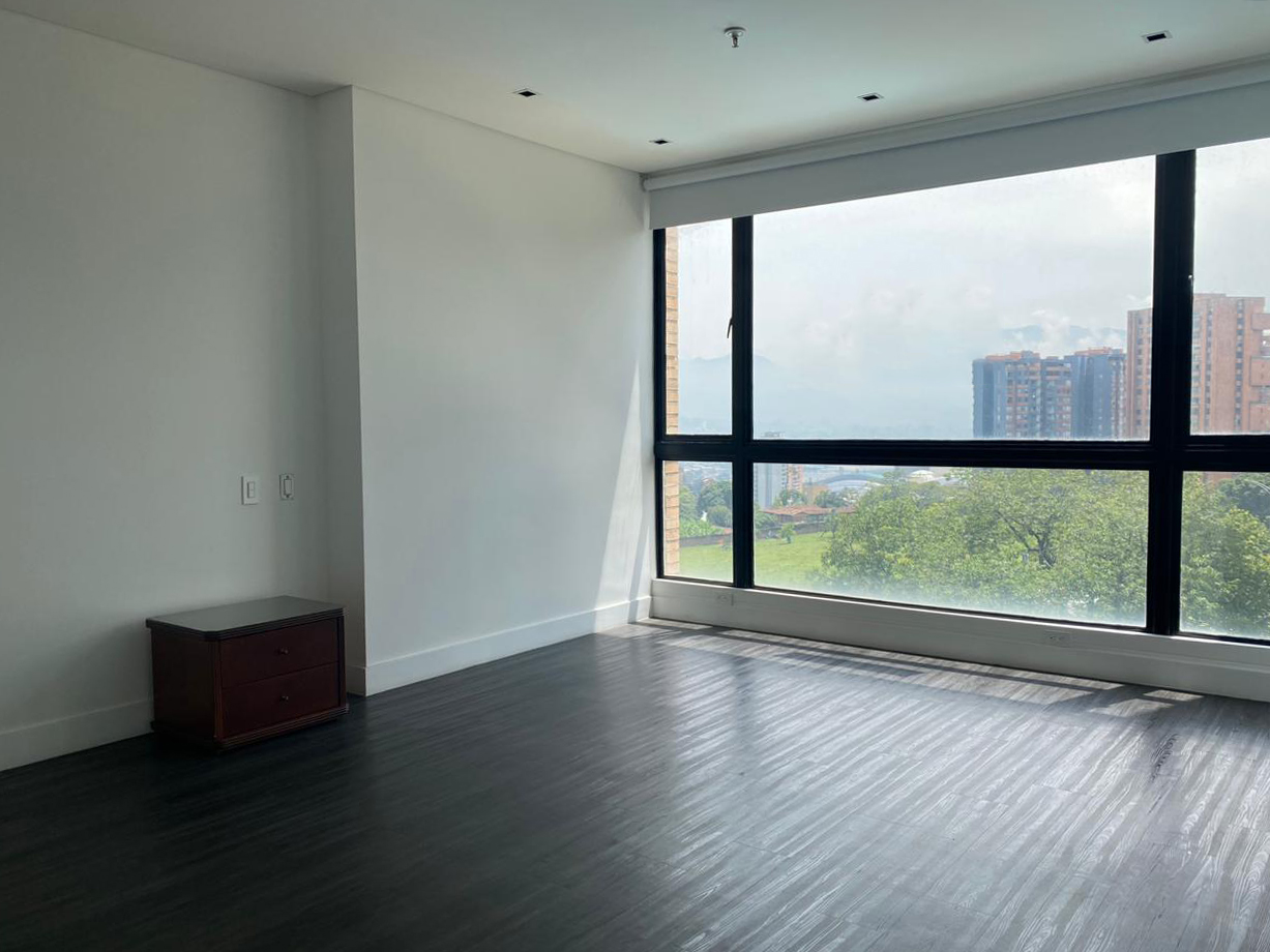 Apartamento en arriendo en Los Balsos, Medellín · foto 9 de 18