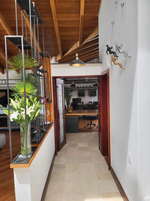 Casa de 5 alcobas en venta en Loma Del Escobero, Envigado, 600 m² · foto 12 de 24
