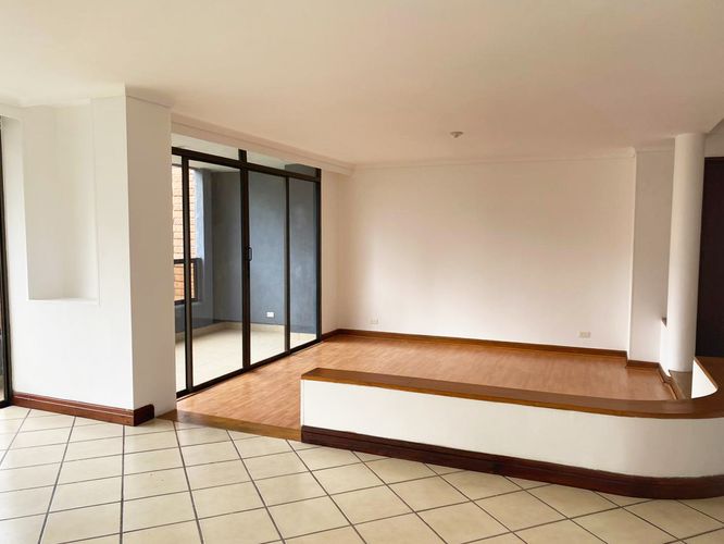 Apartamento de 3 alcobas en arriendo en La Aguacatala, Medellín, 190 m² · foto 5 de 18