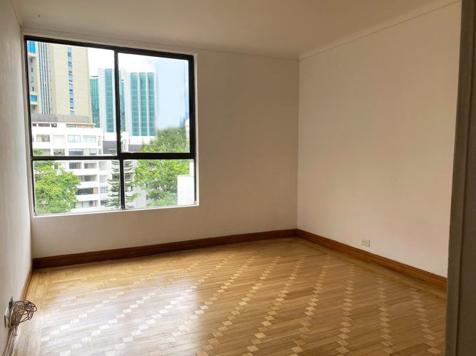 Apartamento de 3 alcobas en arriendo en La Aguacatala, Medellín, 190 m² · foto 15 de 18