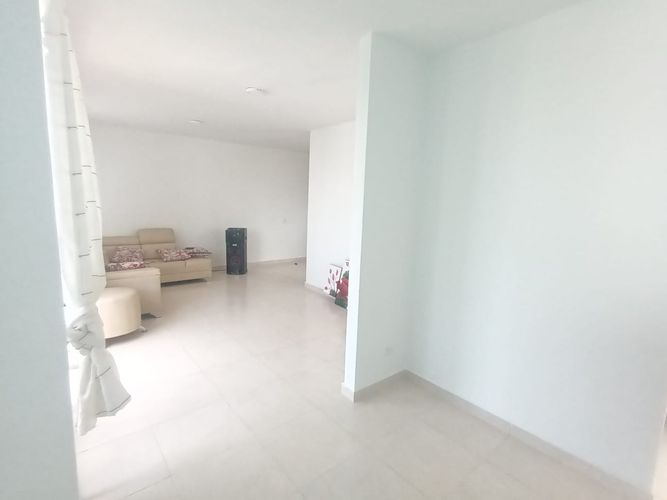 Apartamento de 2 alcobas en venta en Parque Natura, Jamundí, 63 m² · foto 3 de 9