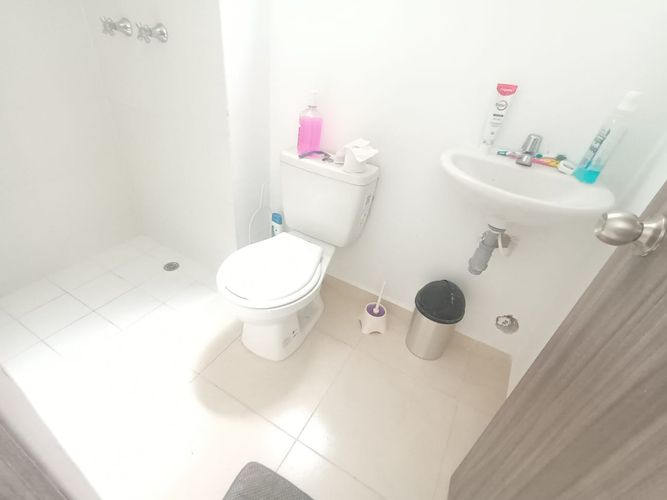 Apartamento de 2 alcobas en venta en Parque Natura, Jamundí, 63 m² · foto 4 de 9