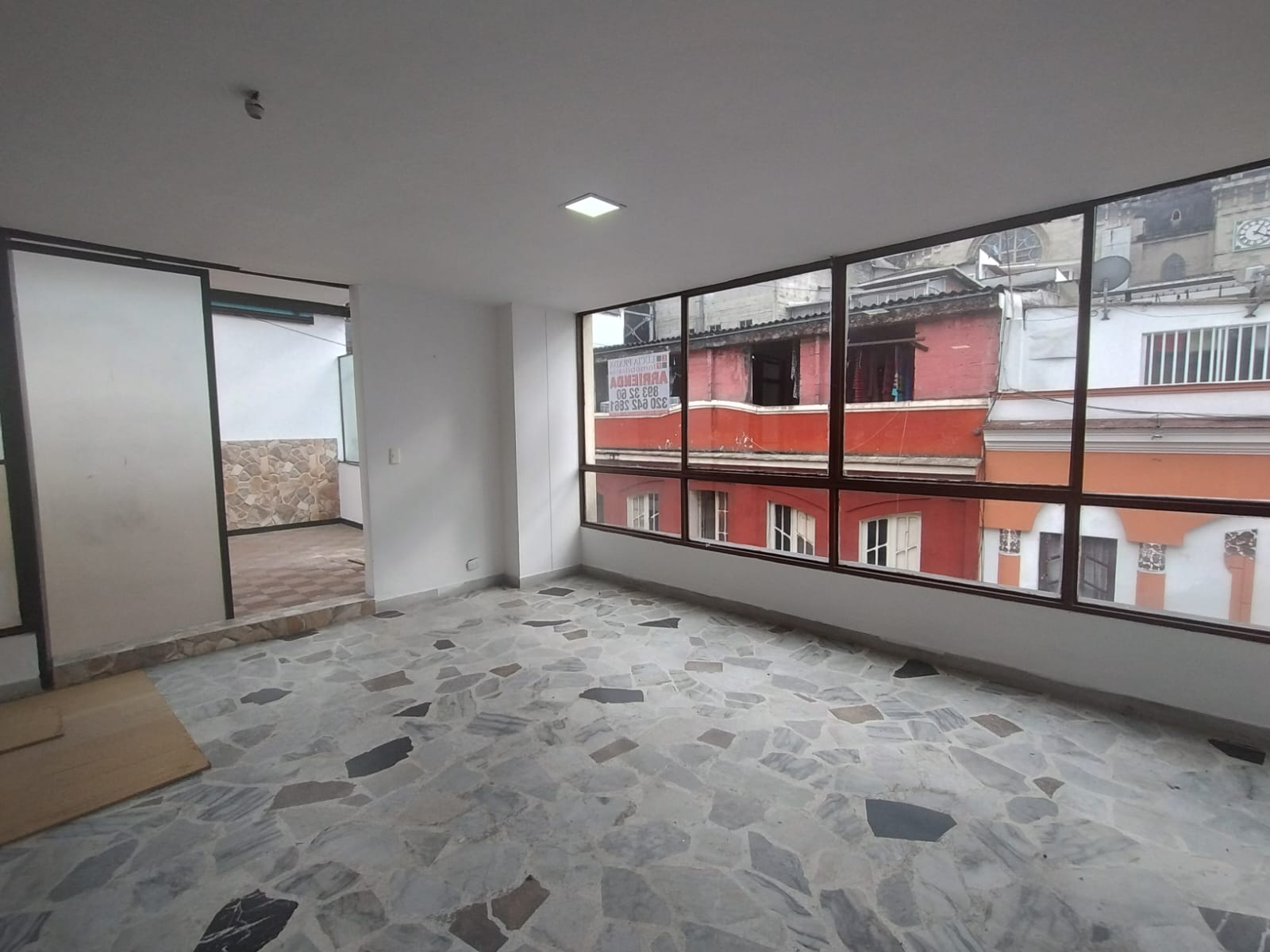 Oficina en Arriendo en El centro, Manizales