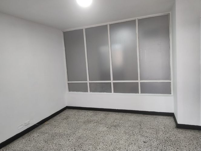 Oficina en arriendo en El Centro, Manizales, 46 m² · foto 5 de 12